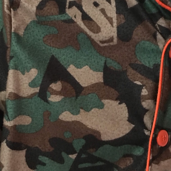 Justice League Camouflage Pajama Top Boys 6/7 - Picture 4 of 11